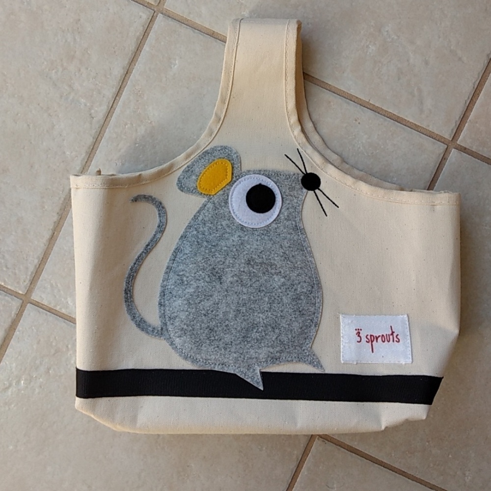 Kid's mouse storage caddy